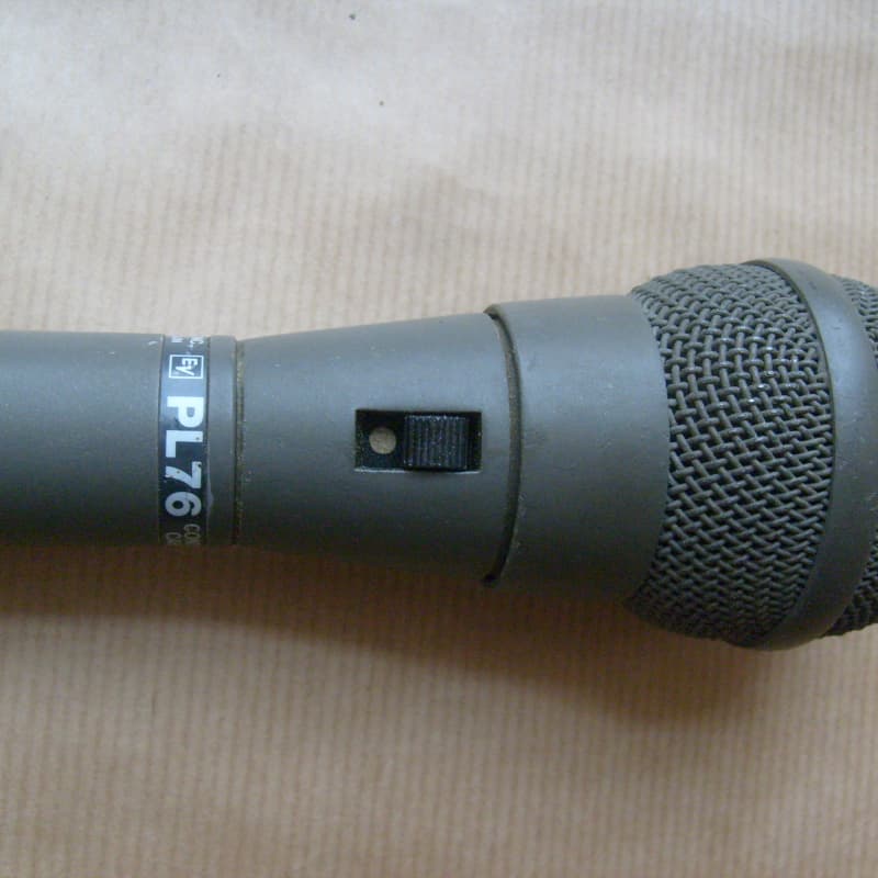 1975 Electro-Voice PL76 Handheld Condenser Microphone Beige - used Microphone    Handheld Condenser