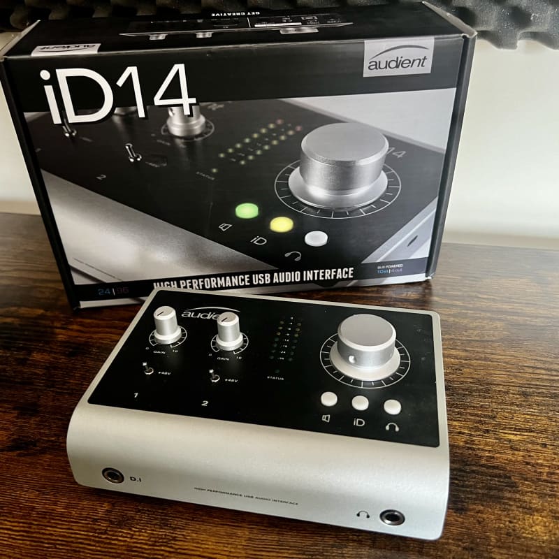 2010s Audient iD14 Desktop USB Audio Interface Black - used      Condenser