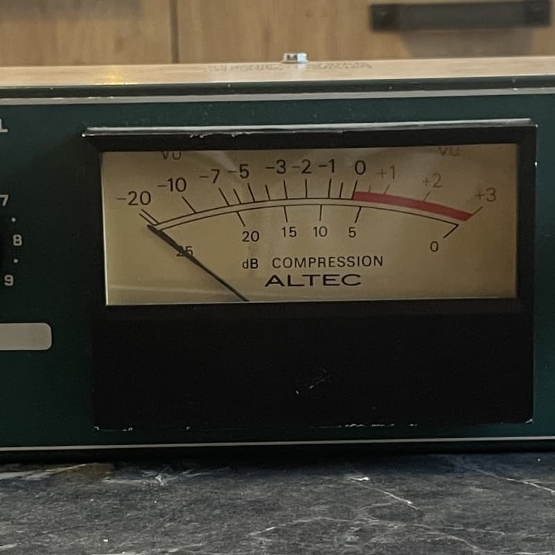 1970 Altec 1612A AZZURRO/VERDE – used Microphone