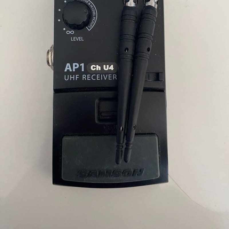 2010s Samson Airline AP1 + AF1 Black – used    Wireless