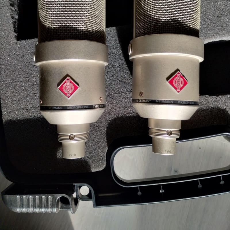 Neumann TLM 170 Large Diaphragm Multipattern Condenser Microph... - used      Condenser