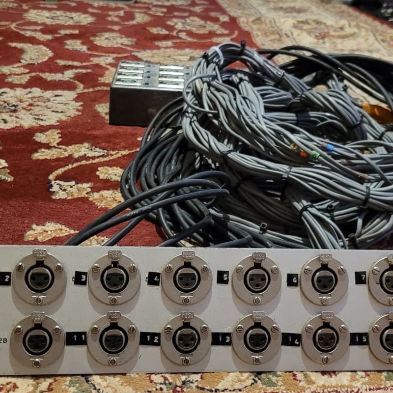 1970s XLR 3 silver - used    Stage