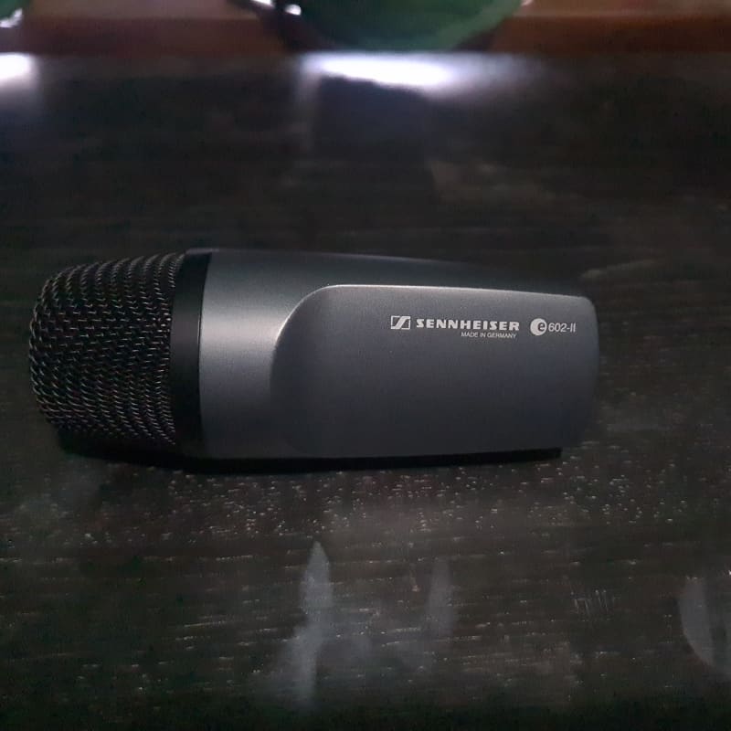 2005 - Present Sennheiser e602 II Dynamic Black - used Microphone  Dynamic