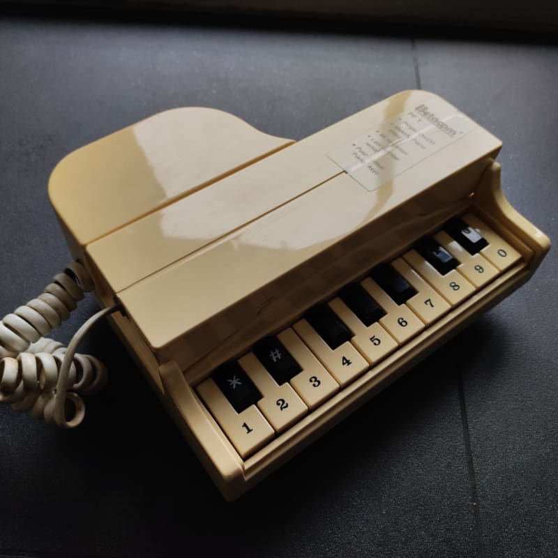 1980's LO-FI Vintage Phone Grand Piano Shaped Microphone White - used Microphone      Vintage