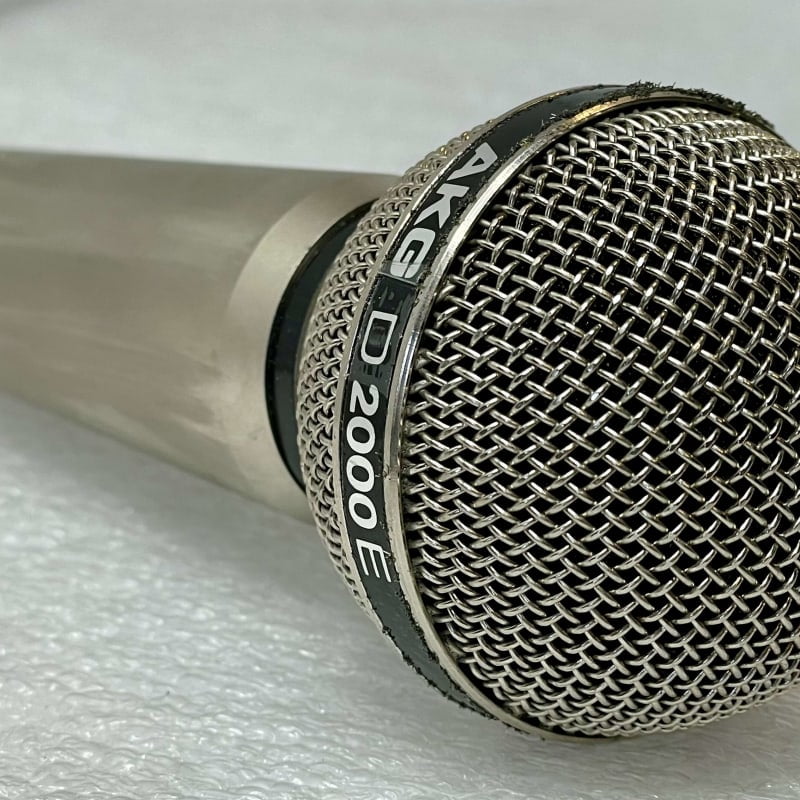 80″ AKG D2000E nickel-plated – used Microphone