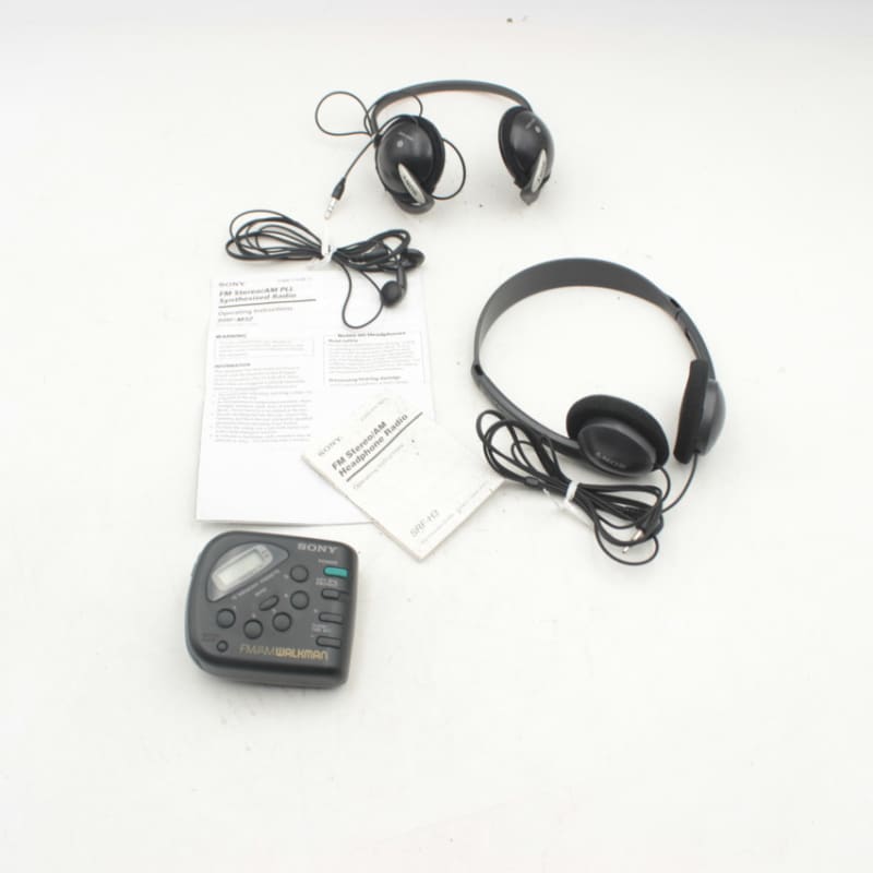 Sony Walkman AM/FM Radio SRF-M32 Digital Tuner + 3 Headphones ... - used       headphones