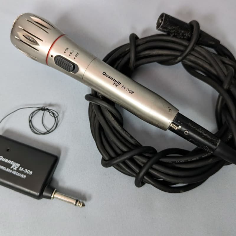 QuantumFX M-308 Silver - used Microphone   Wireless  Unidirectional