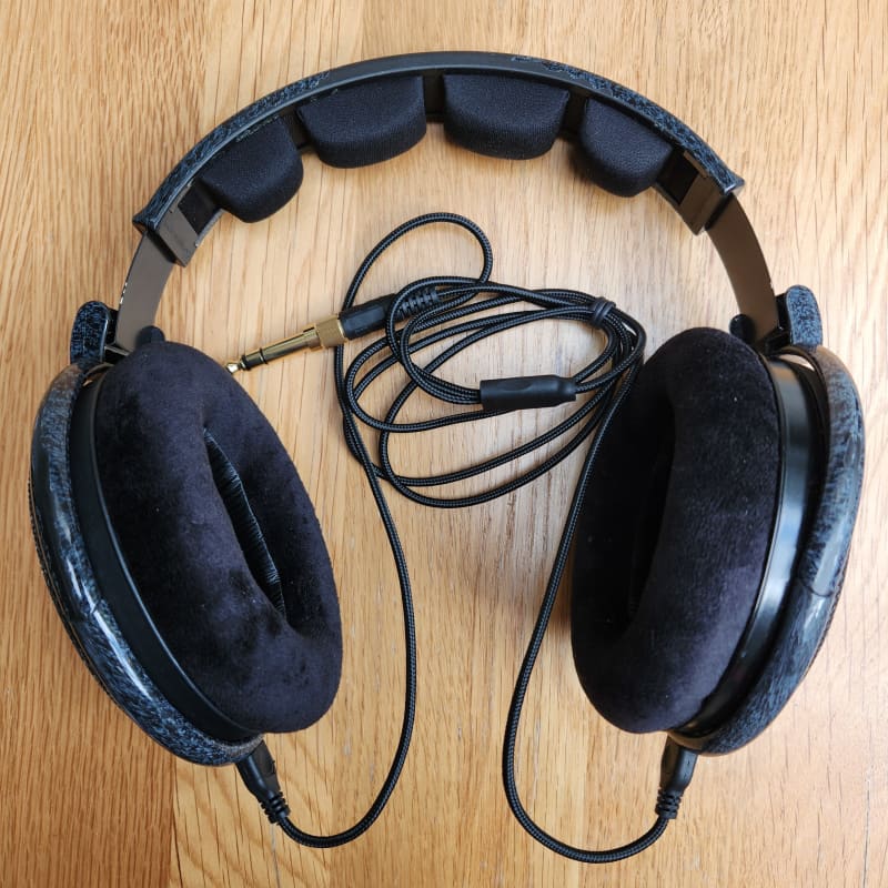 2000s Sennheiser HD 600 Professional Headphones Marble / Granite - used      Monitoring Headphones headphones