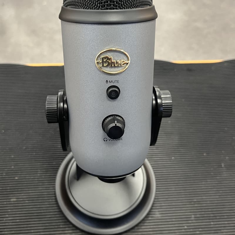 2010s Blue Yeti Multipattern USB Microphone Black/Silver - used Microphone