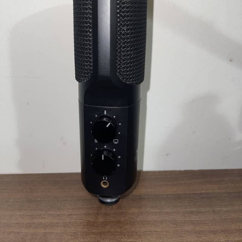 2014 – Present RODE NT-USB Condenser Microphone Black – used Microphone     Condenser