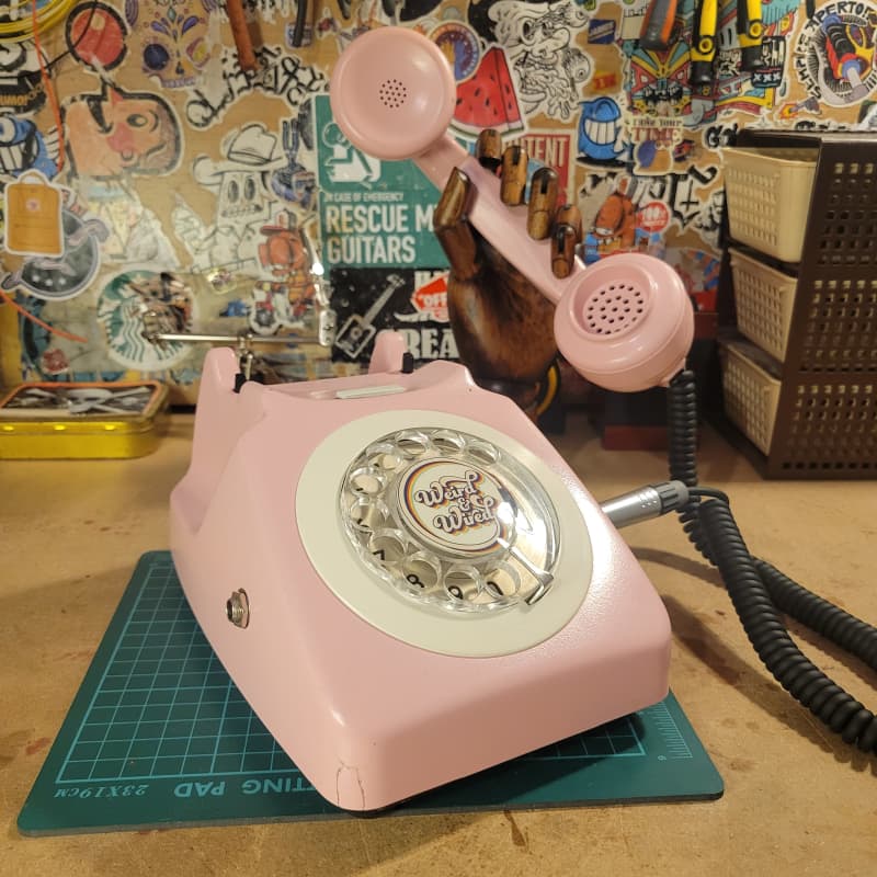 2024 Weird & Wired Telephone Microphone Pink - new Microphone