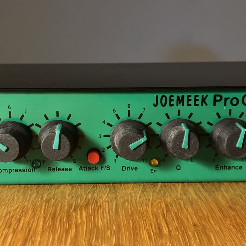 1990s Joemeek VC3 “Gold Letter” Pro Channel Strip Green – used Microphone