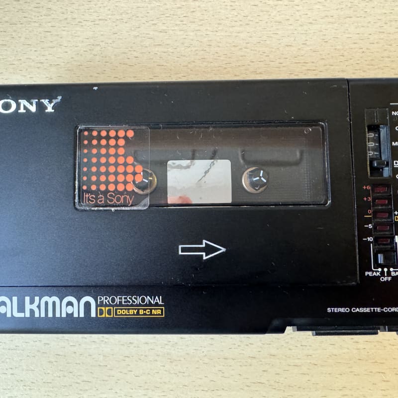 1985 – 2002 Sony WM-D6C Professional Walkman with Microphone -… – used Microphone      Professional