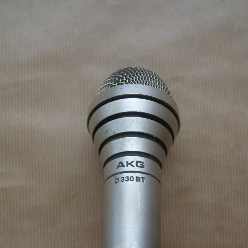 1980 AKG AKG D 330BT Silver - used Microphone