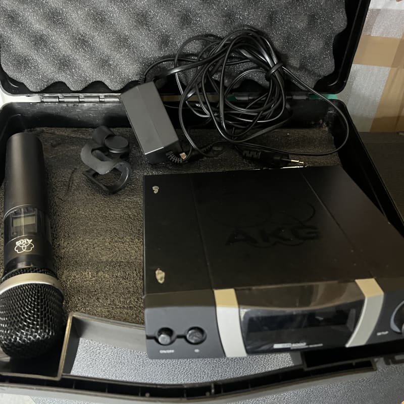 2000s AKG SR 4000 w/ HT4000 hand held microphone SR 4000 Black - used Microphone    Handheld