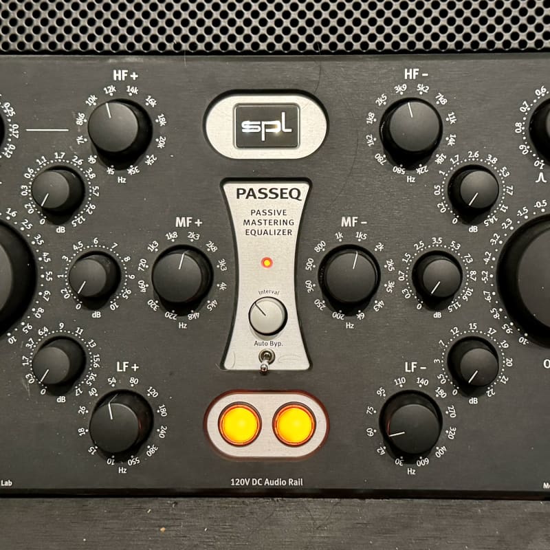 2020 SPL 1650 Passeq 2-Channel Mastering Equalizer Black - used    Stage