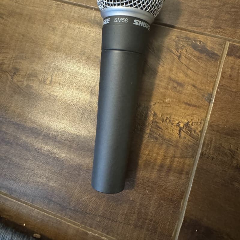 1984 - Present Shure SM58 Handheld Cardioid Dynamic Microphone... - used Microphone  Dynamic Cardioid Handheld