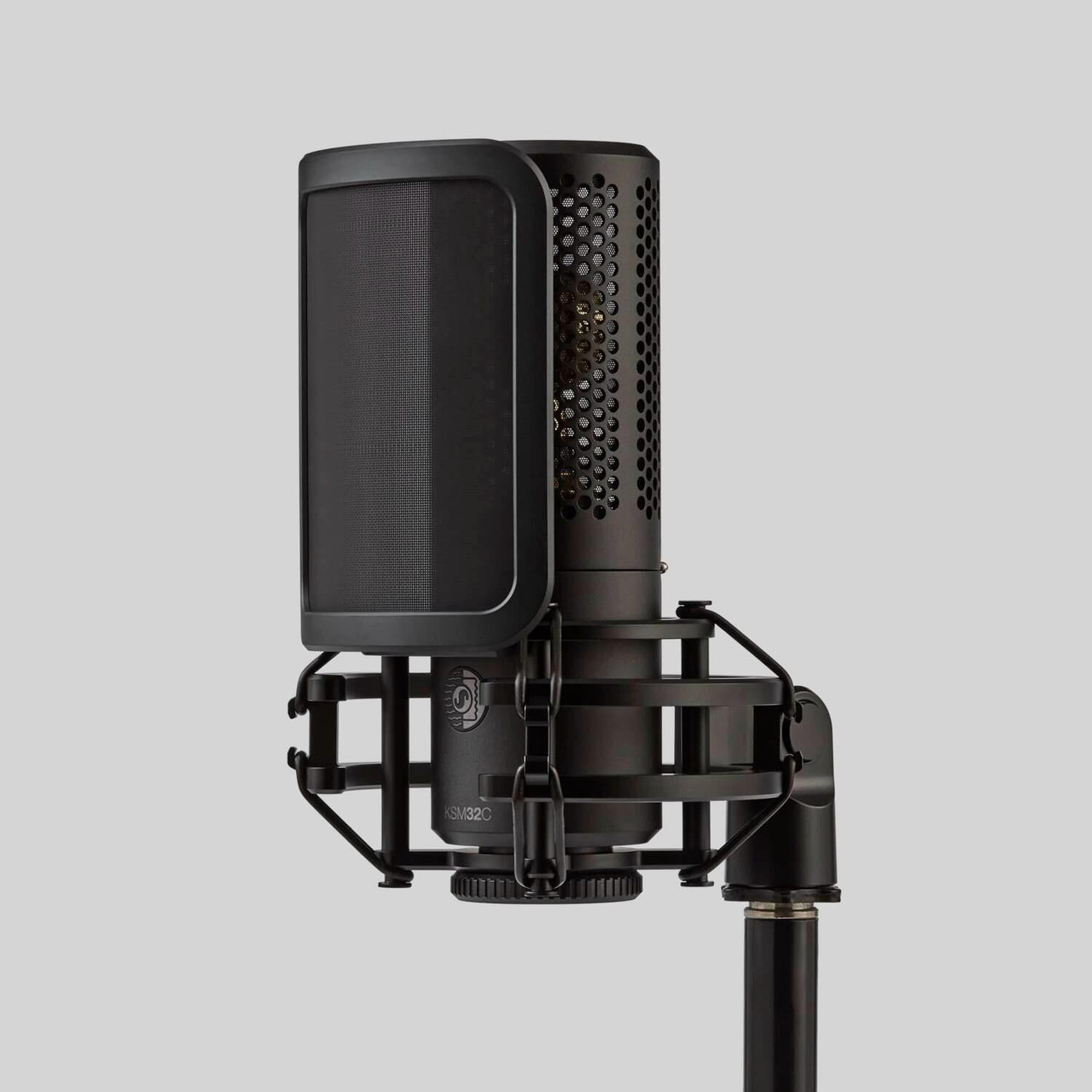 Shure KSM32C Cardioid Condenser Microphone Bundle