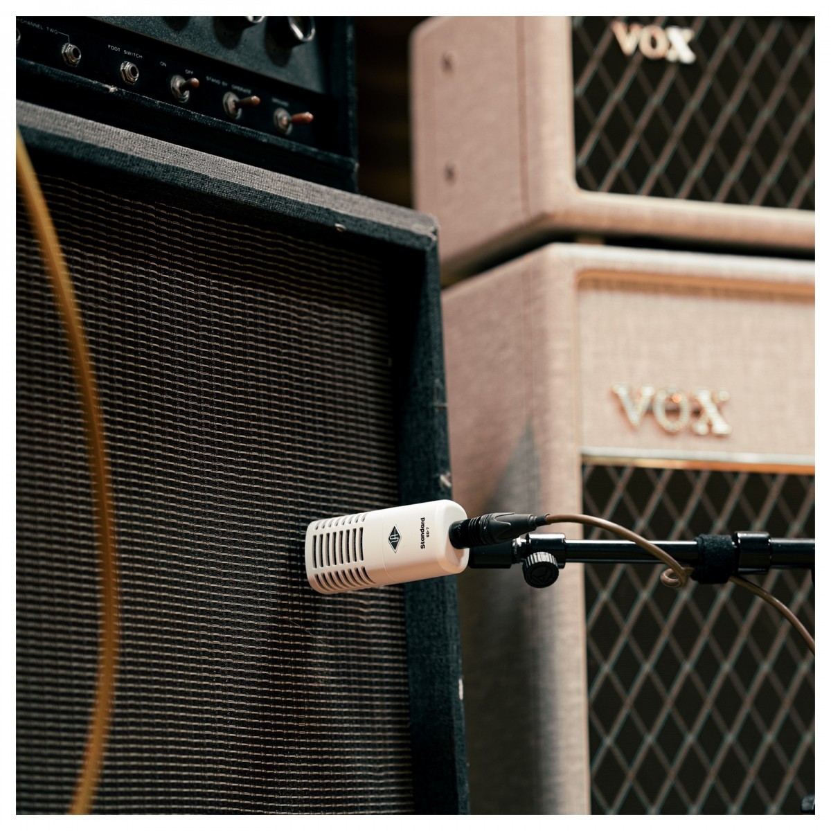 Universal Audio SD-7 Dynamic Microphone with Hemisphere Modeling