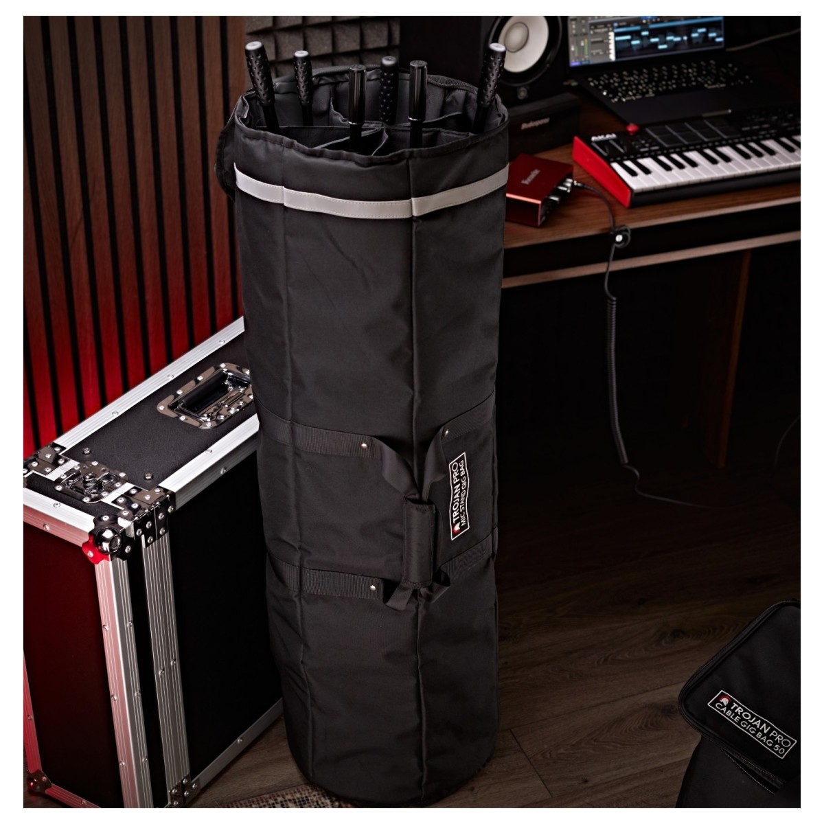 6 Trojan Pro Telescopic Boom Mic Stands with Gig Bag